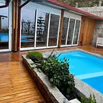 Casa Do Outeiro Feriehus